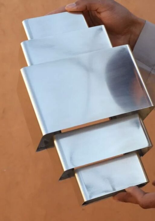 Handcrafted Moroccan Brass Wall Sconce – Modern Geometric Design