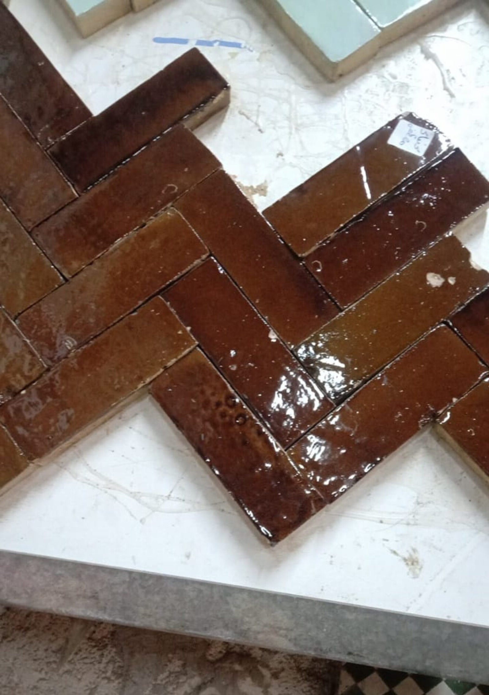 Handcrafted Moroccan Zellige Tiles – Glossy Brown (1 m²)