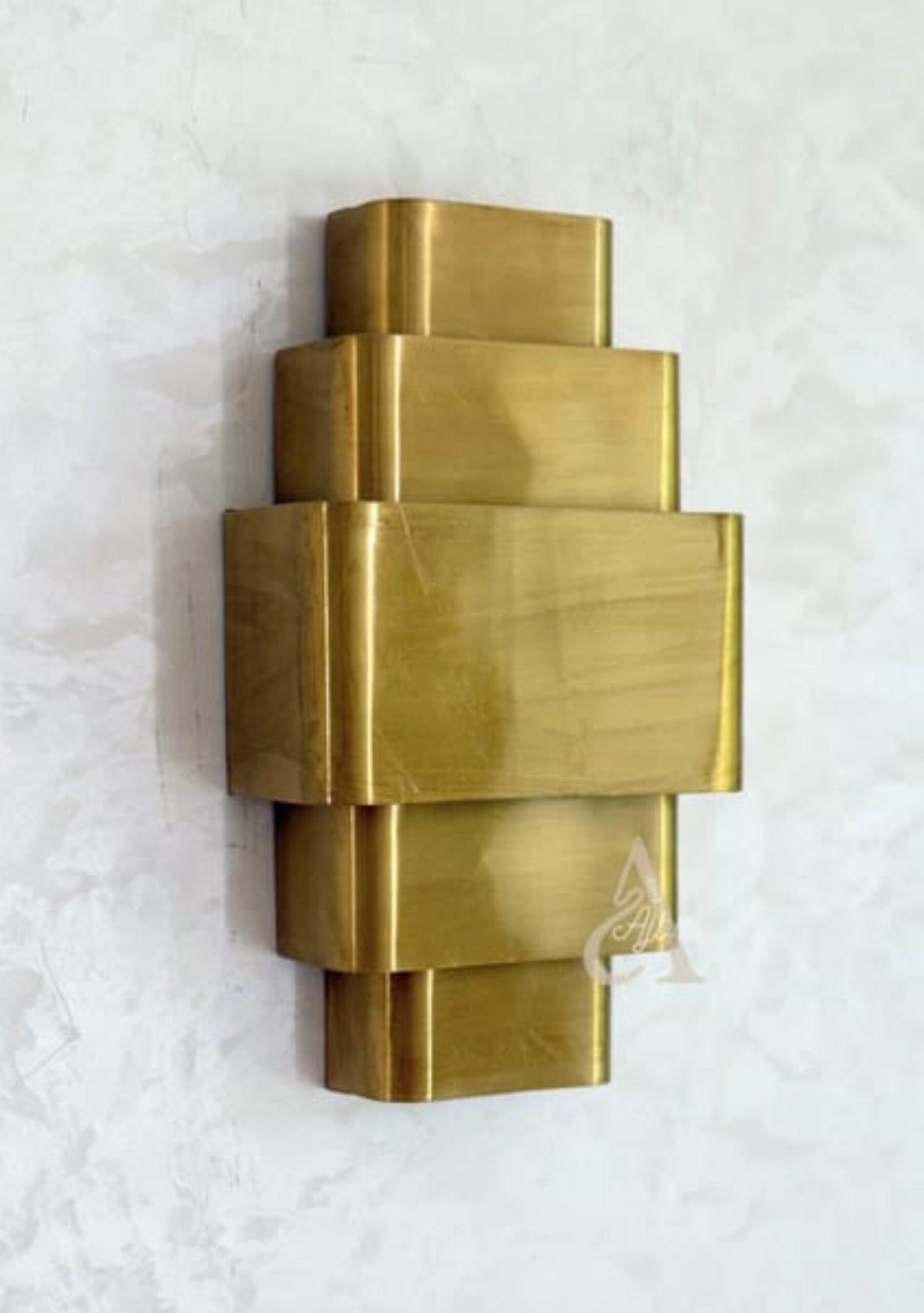 Handcrafted Moroccan Brass Wall Sconce – Modern Geometric Design